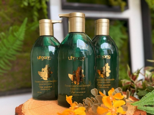 [300127] Гуужуулагчтай биеийн шингэн саван 470мл/ нэрс жимстэй Urgana